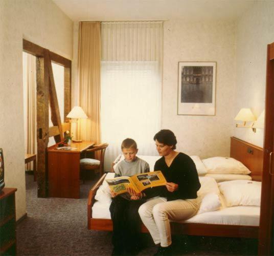 Ackfeld Hotel-Restaurant Bueren  Værelse billede